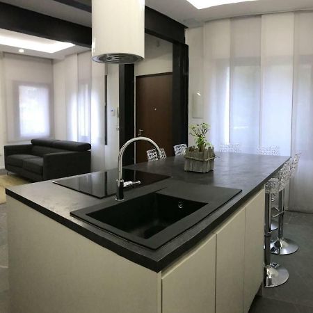 Venetian Aesthetic Apartment เมสเตร ภายนอก รูปภาพ