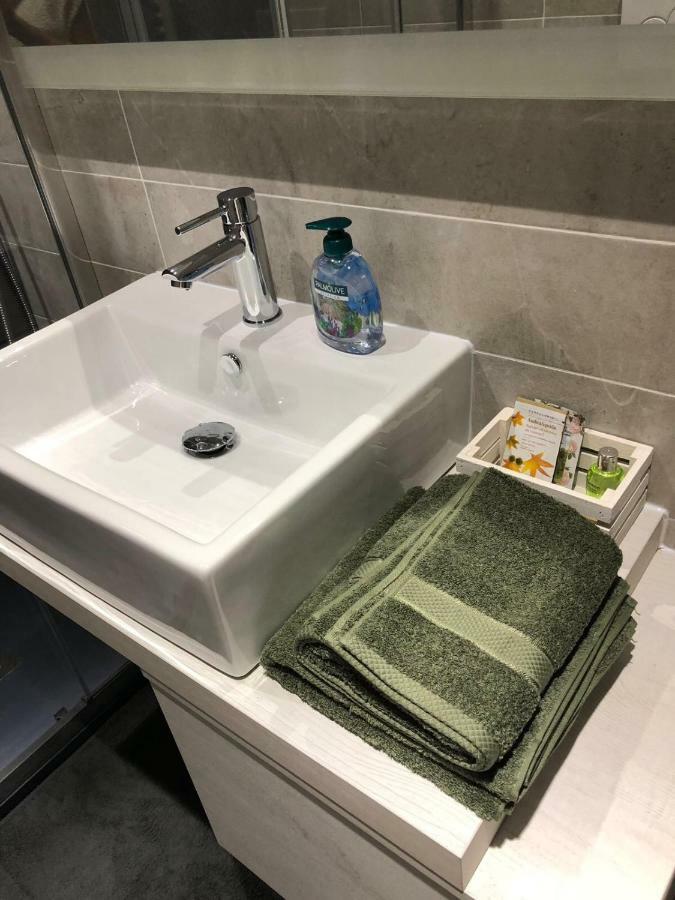Venetian Aesthetic Apartment เมสเตร ภายนอก รูปภาพ